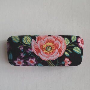Vera Bradley Vines Floral Hard Shell Eyeglasses Storage Protector Case